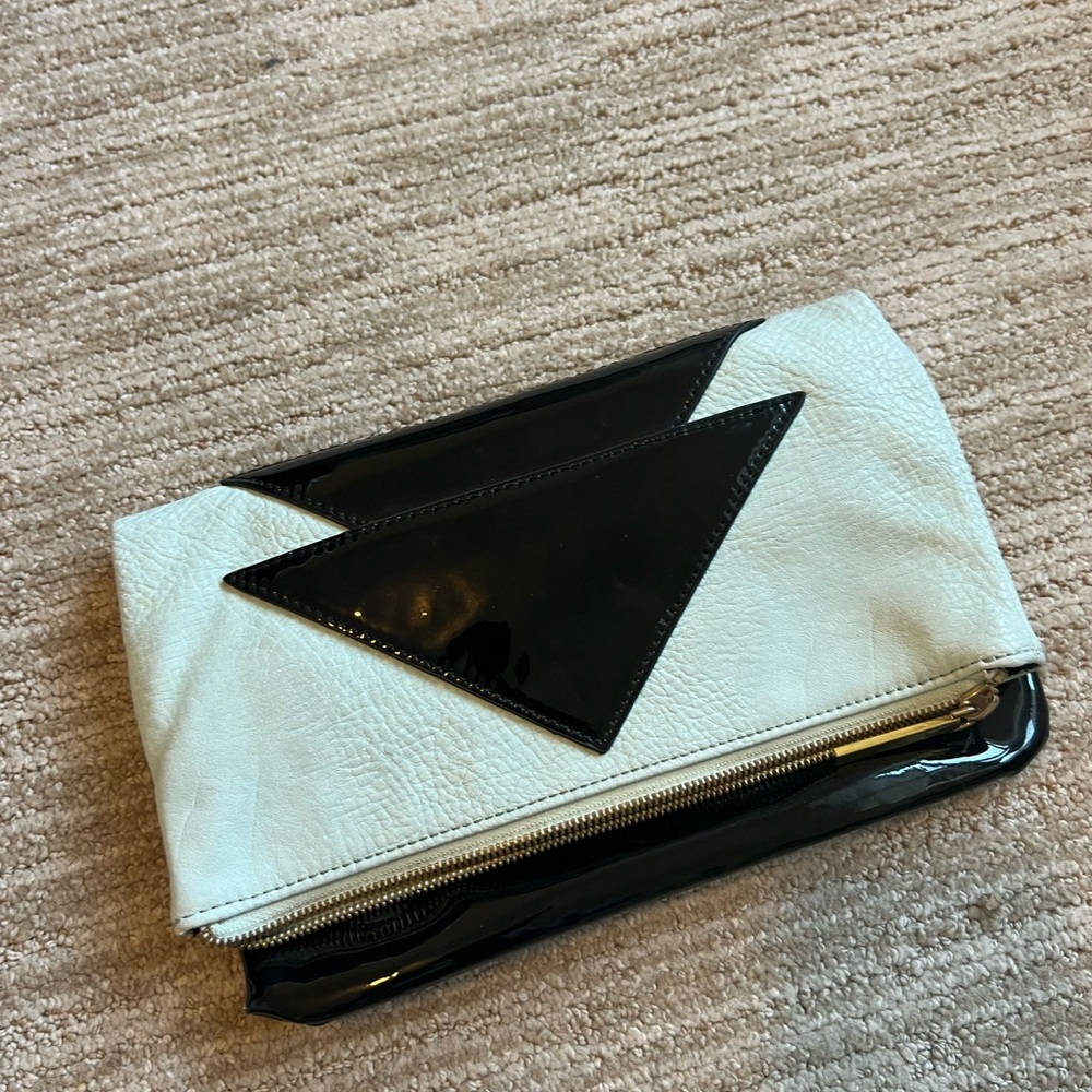 BCBGeneration clutch